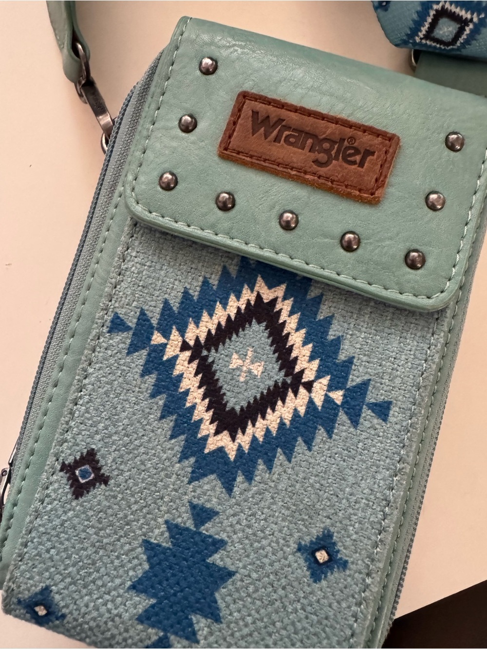 Wrangler Aqua Teal Aztec Crossbody Phone Bag with Coin Pouch - Picture 2 of 5